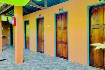 پانسیون Springriver Resort