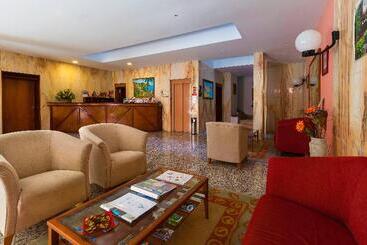 Aparthotel Imperatriz