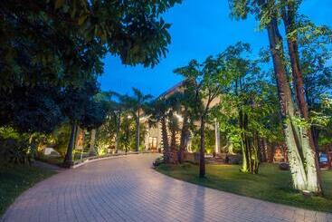 Borei Angkor Resort & Spa