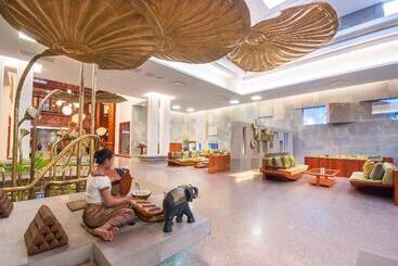 Borei Angkor Resort & Spa
