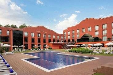 Dolce by Wyndham Barcelona Resort - Sant Esteve Sesrovires