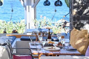 هتل Afroditi Venus Beach Resort