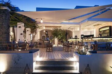 هتل Afroditi Venus Beach Resort