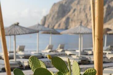 هتل Afroditi Venus Beach Resort