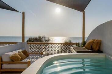 هتل Afroditi Venus Beach Resort