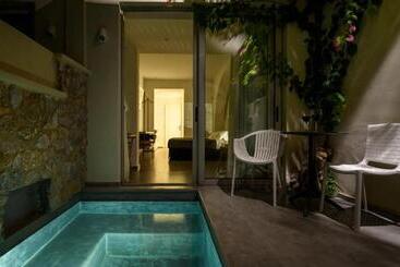 هتل Afroditi Venus Beach Resort