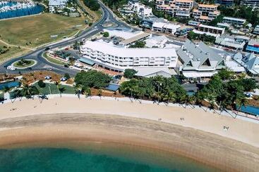 هتل Airlie Beach