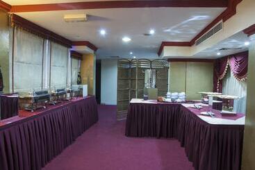 Al Maha Regency Hotel Suites   Managed By Aoudi Consultants