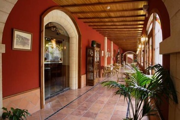 هتل ALEGRIA Bodega Real