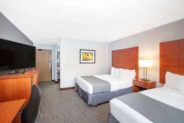 هتل Americinn By Wyndham Ankeny/des Moines