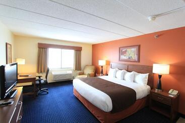 هتل Americinn By Wyndham Cedar Rapids Airport