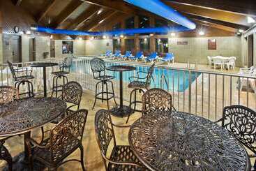 هتل Americinn By Wyndham Grand Forks