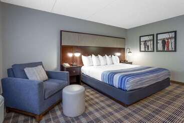 هتل Americinn By Wyndham Madison South