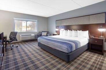 Отель Americinn By Wyndham Madison South