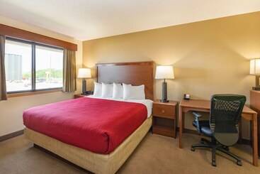 هتل Americinn By Wyndham Marshall