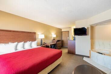 هتل Americinn By Wyndham Marshall