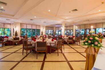 هتل Angkor Palace Suite & Villa
