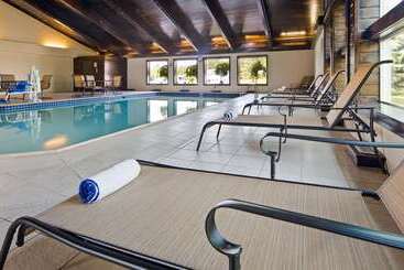 هتل Best Western Plus Flint Airport Inn & Suites