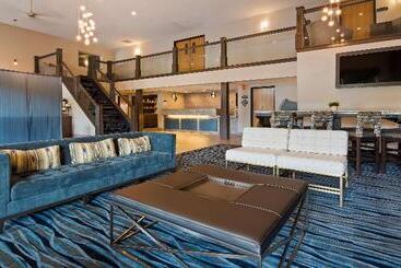هتل Best Western Plus Flint Airport Inn & Suites