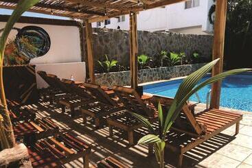 هتل Best Western Posada Chahue