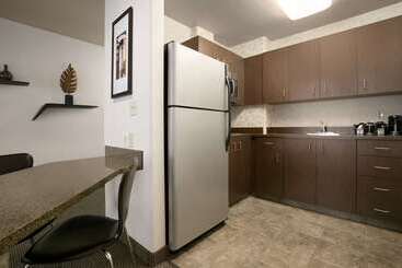 هتل Days Inn By Wyndham Regina