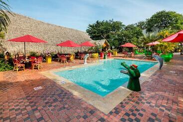 هتل Decameron Galeon  All Inclusive