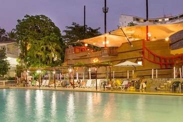 هتل Decameron Galeon  All Inclusive