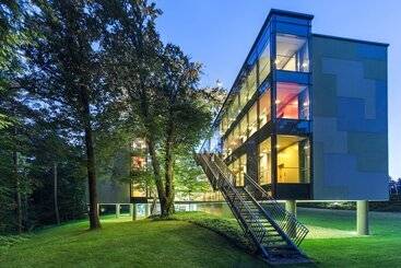 هتل Four Points By Sheraton Ljubljana Mons