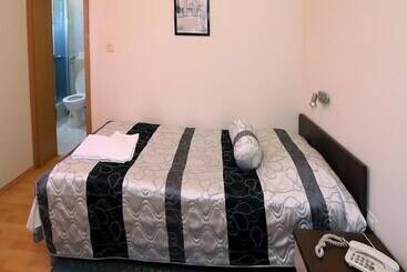 هتل Globtour Inn