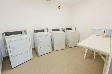 هتل Hampton By Hilton San Jose Airport