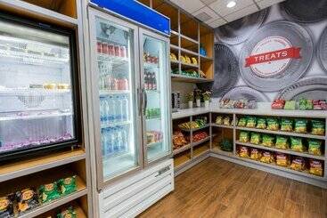 هتل Hampton By Hilton San Jose Airport