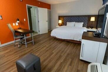 هتل Hampton By Hilton San Jose Airport