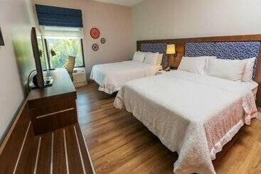هتل Hampton By Hilton San Jose Airport
