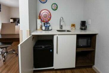هتل Hampton By Hilton San Jose Airport