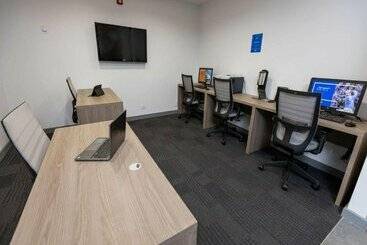 هتل Hampton By Hilton San Jose Airport
