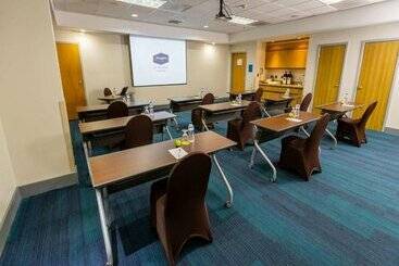 هتل Hampton By Hilton San Jose Airport