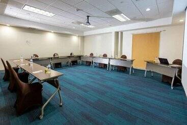 هتل Hampton By Hilton San Jose Airport