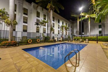 هتل Hampton By Hilton San Jose Airport