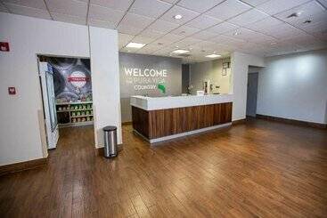 هتل Hampton By Hilton San Jose Airport