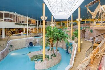 هتل Holiday Club Turun Caribia