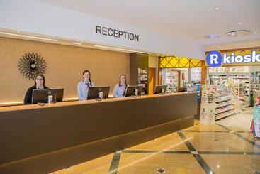 هتل Holiday Club Turun Caribia
