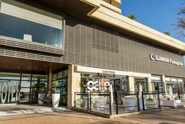 هتل Ilunion Fuengirola