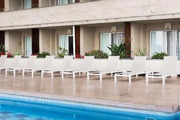 هتل Ilunion Fuengirola