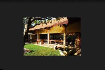 هتل Jetwing Ayurveda Pavilions