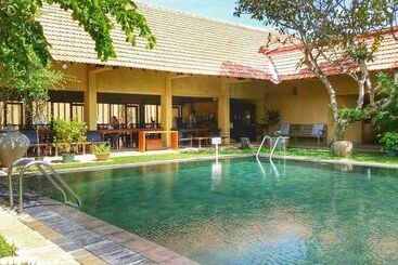 هتل Jetwing Ayurveda Pavilions