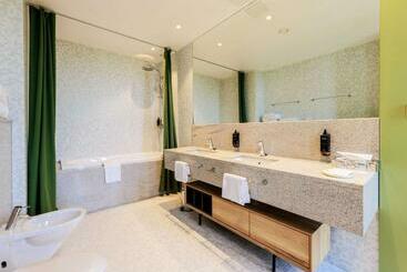 هتل Mercure Tallinn