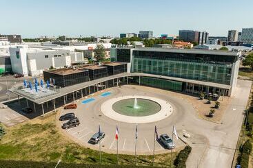 هتل Mercure Tallinn