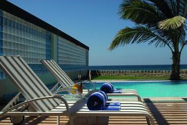 هتل Al Nawras Island Resort