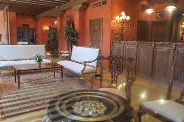 هتل Palacio Azcarate