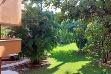 هتل Palmareca Inn Suites Studio